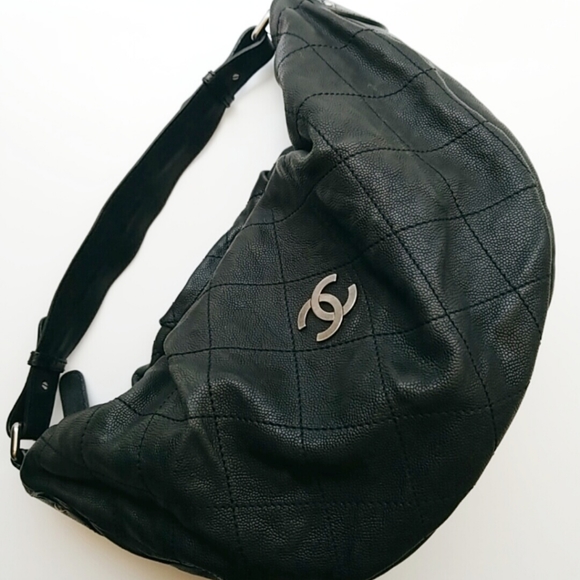 CHANEL Handbags - ❗SOLD❗EUC CHANEL black caviar hobo handbag